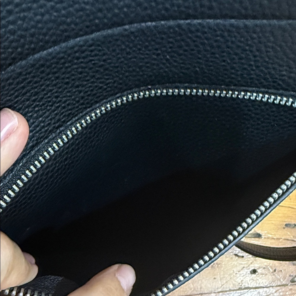 Aeropostale Black Faux Leather Shoulder Tote Bag - Picture 9 of 10